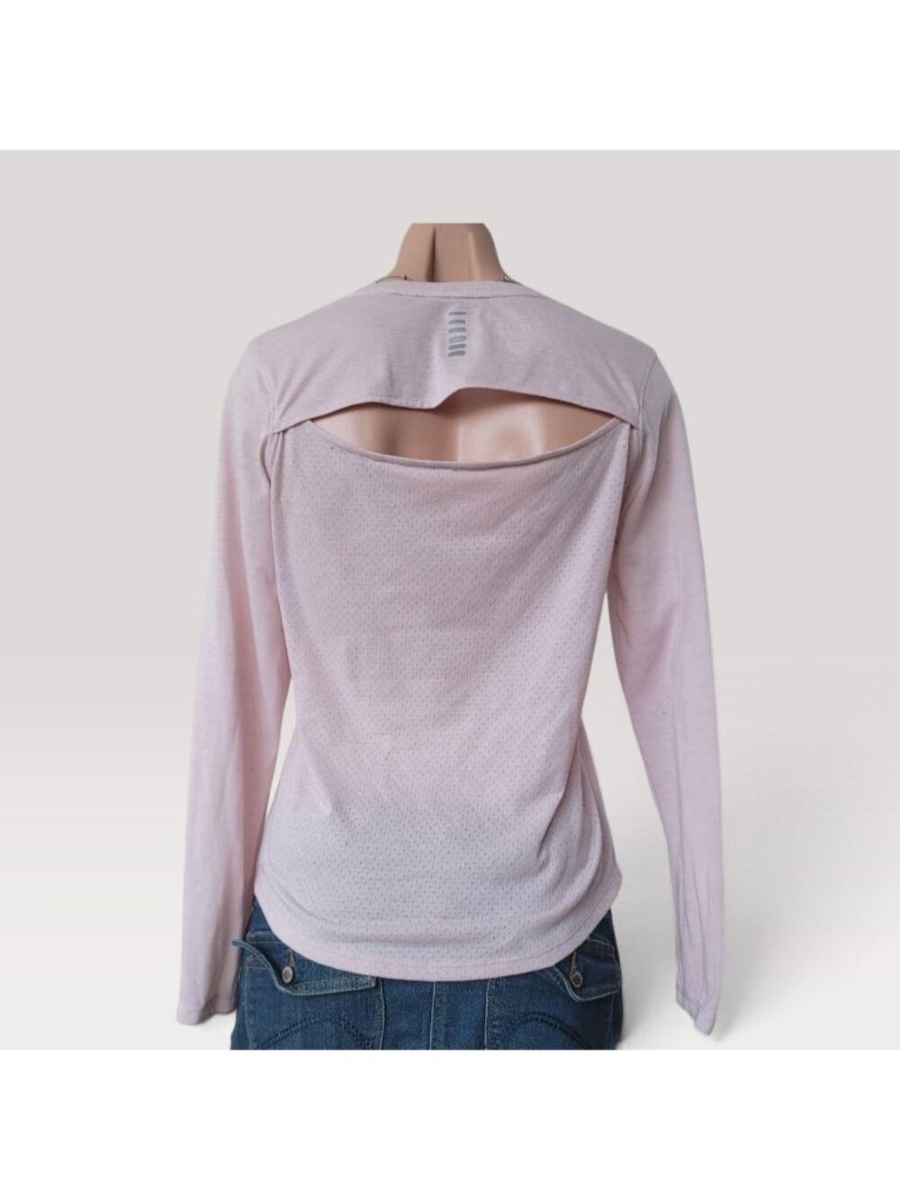 Under Armour Pastel Light Pink Open Back Athletic Long Sleeve (S) - Picture 2 of 8